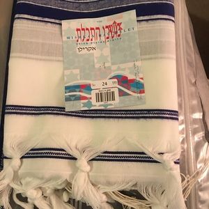 Mishkan Hatchelet Shawl No 24